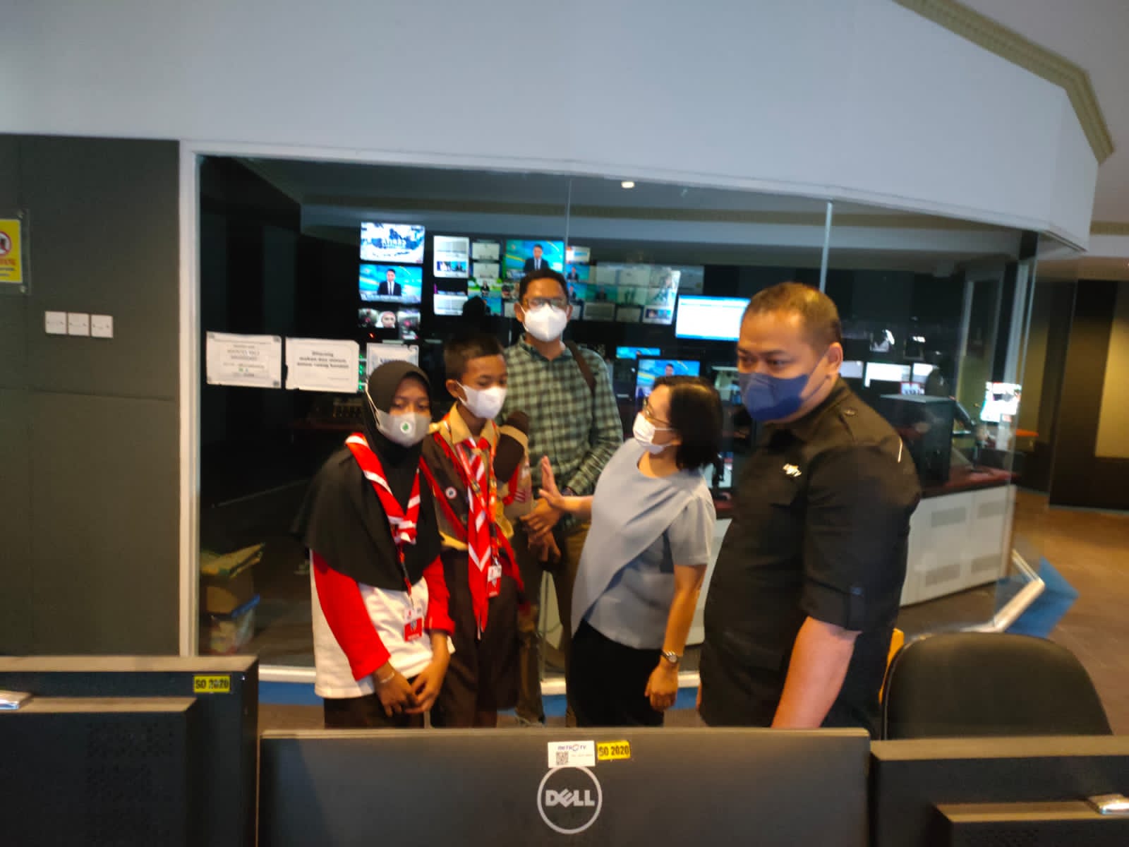 Dua pelajar asal Sigi saat berkunjung ke studio MetroTV.