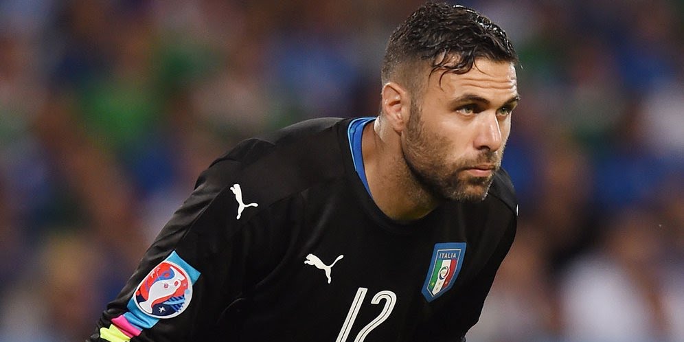 Eks Kiper Gaek PSG Berlabung ke Napoli