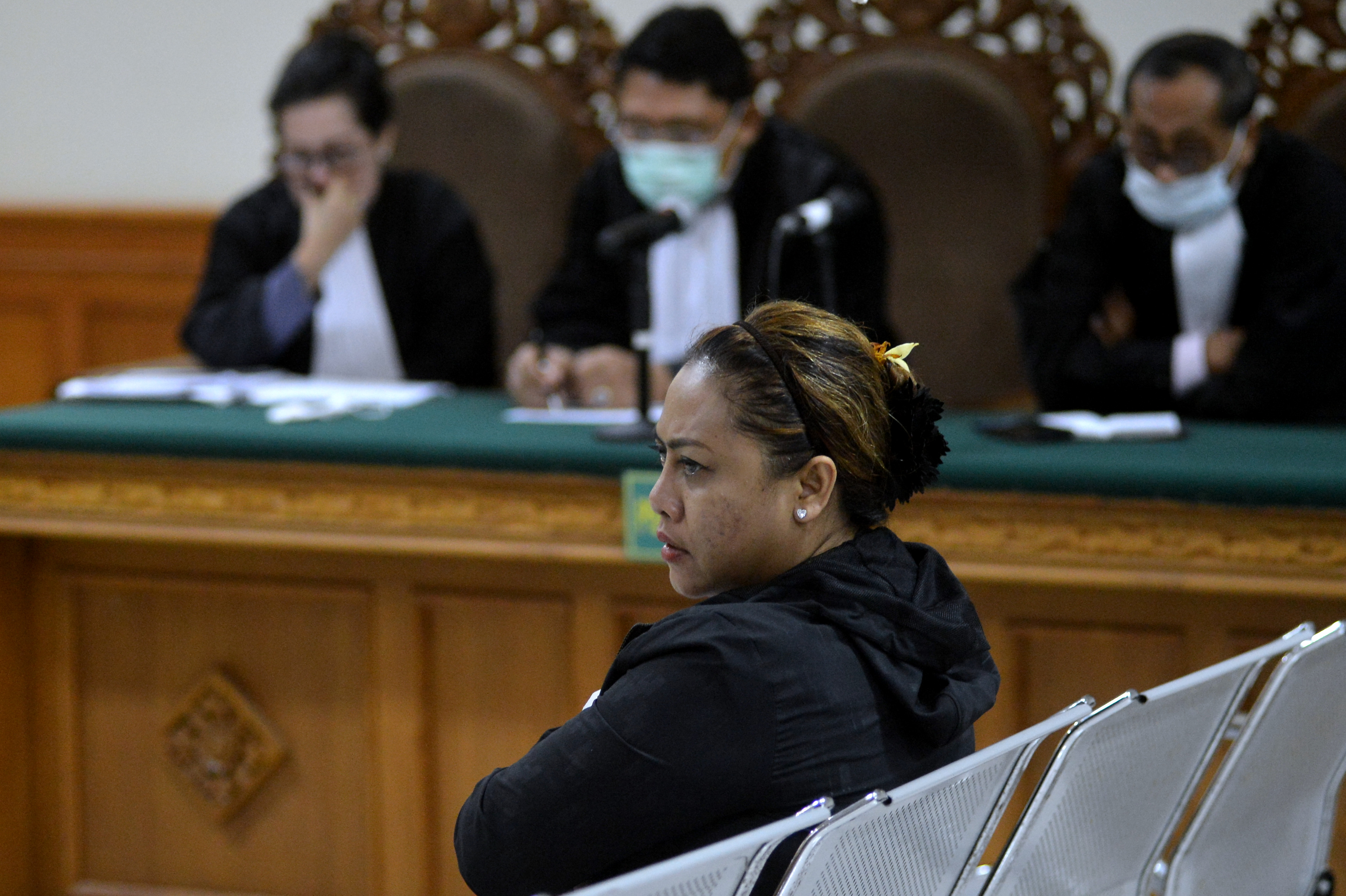 Mantan Bupati Tabanan Bali, Ni Putu Eka Wiryastuti divonis dua tahun penjara dalam kasus korupsi Dana Insentif Desa (DID).