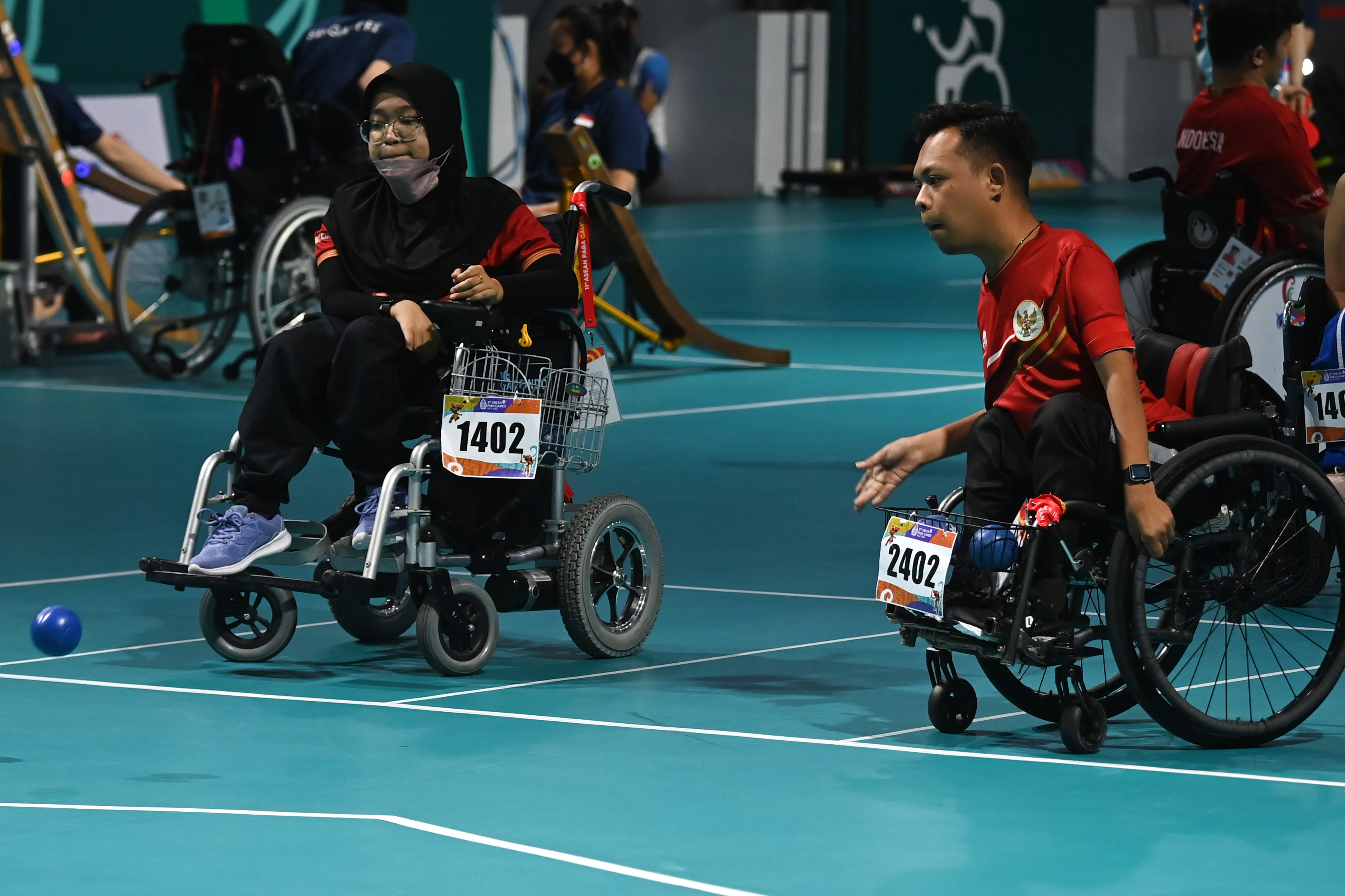 Atlet boccia Indonesia Wening Prabawati saat tampil berpasangan dengan Fendy Kurnia Pamungkas di ajang APG XI 2022 Solo.