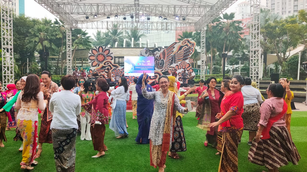 Kampanye Kebaya Goes to UNESCO BerDansa dk Tribeca Park  Central Park