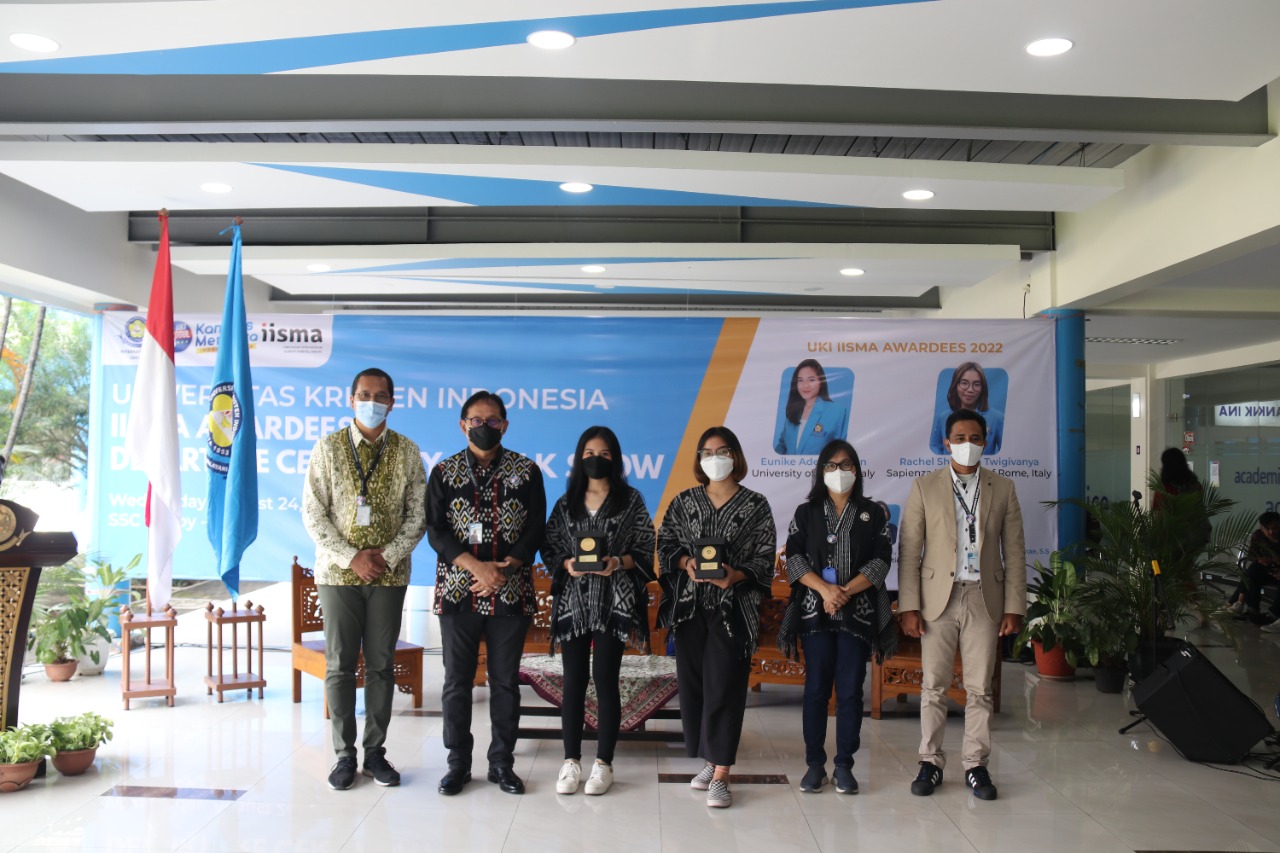 Pelepasan mahasiswa UKI yang mendapat beasiswa IISMA 2022 ke Italia