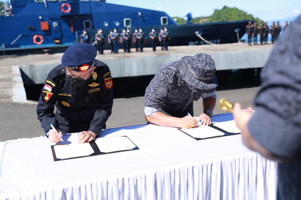 Penandatanganan perjanjian kerja sama Ditjen Bea Cukai dengan BNN