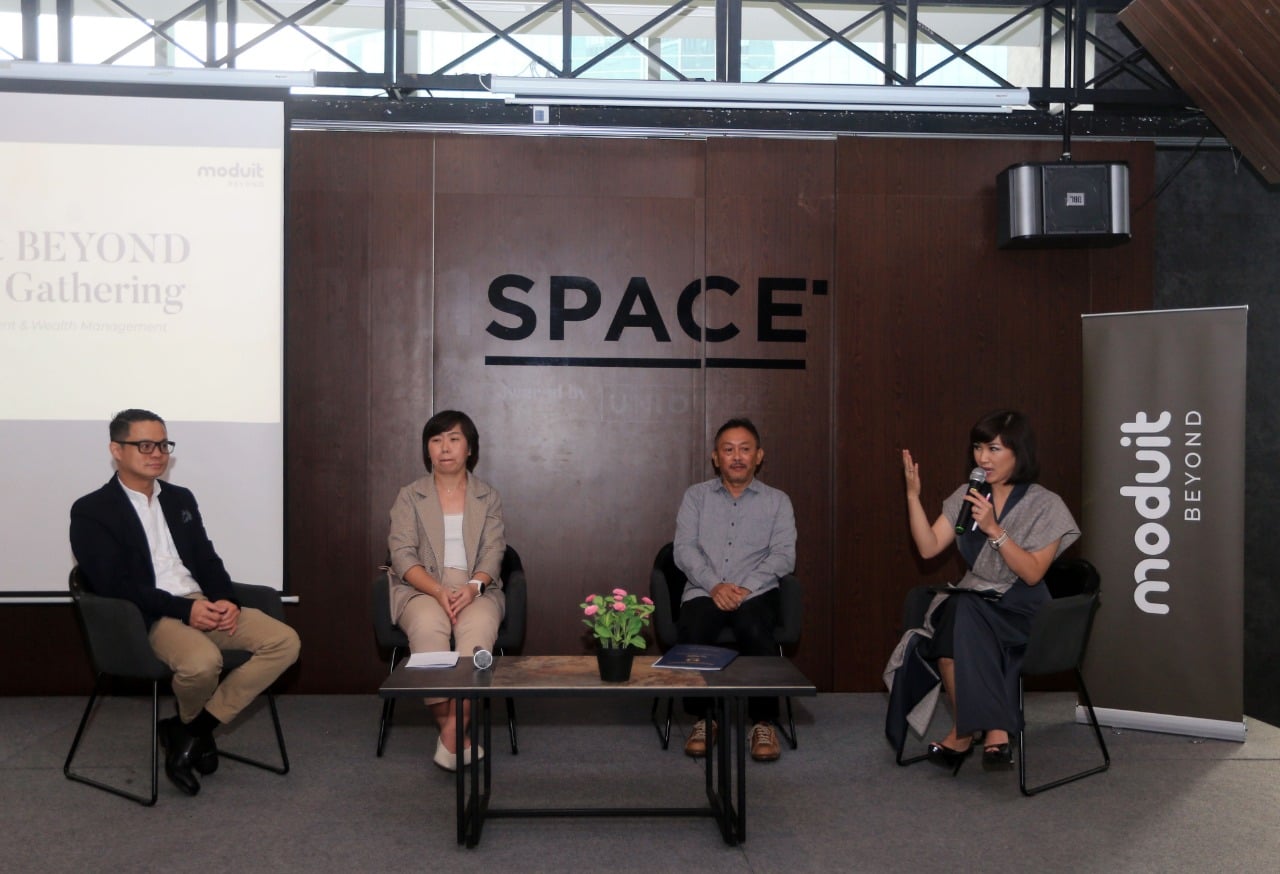 Konferensi pers yang dilaksanakan Moduit terkait investasi. 