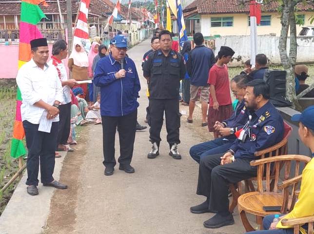 Ketua Bidang Pertahanan dan Keamanan DPP Partai NasDem, Supiadin Aries Saputra, memberi sambutan.