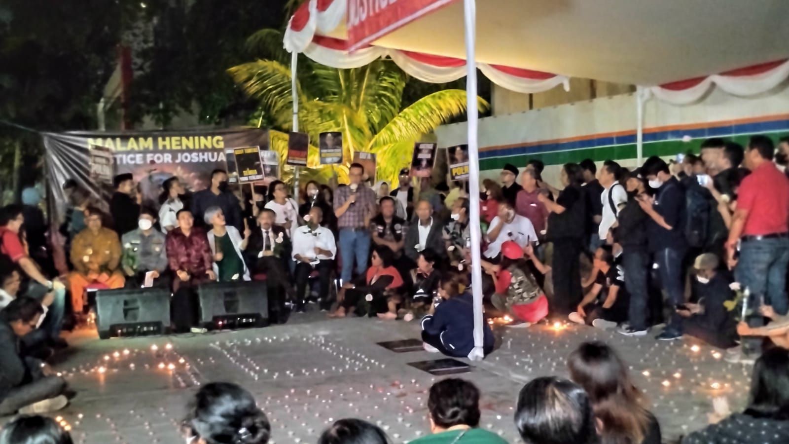 Acara Malam Hening Justice For Joshua, Kamis (18/8) malam, di Plaza Taman Ismail Marzuki, Cikini, Jakarta Pusat.