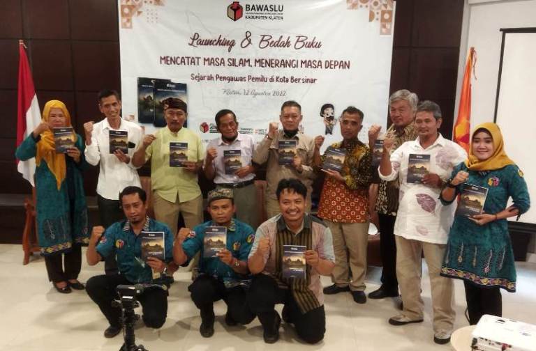 Bawaslu Klaten Terbitkan Buku Sejarah Pengawasan Pemilu