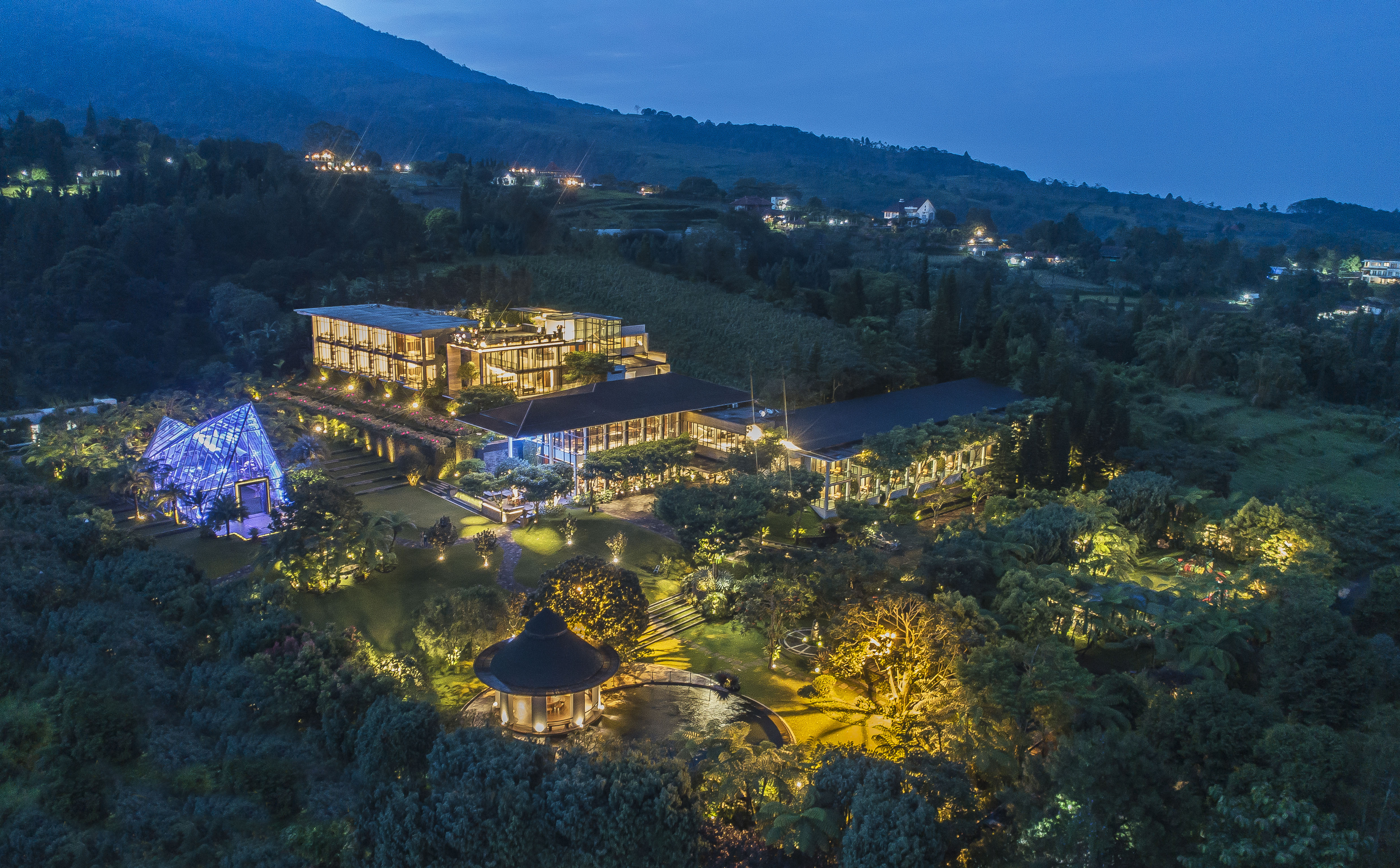 Amaryllis Boutiqe Resort Jl. Raya Taman Safari, Tugu Sel., Kecamatan Cisarua, Kabupaten Bogor, Jawa Barat