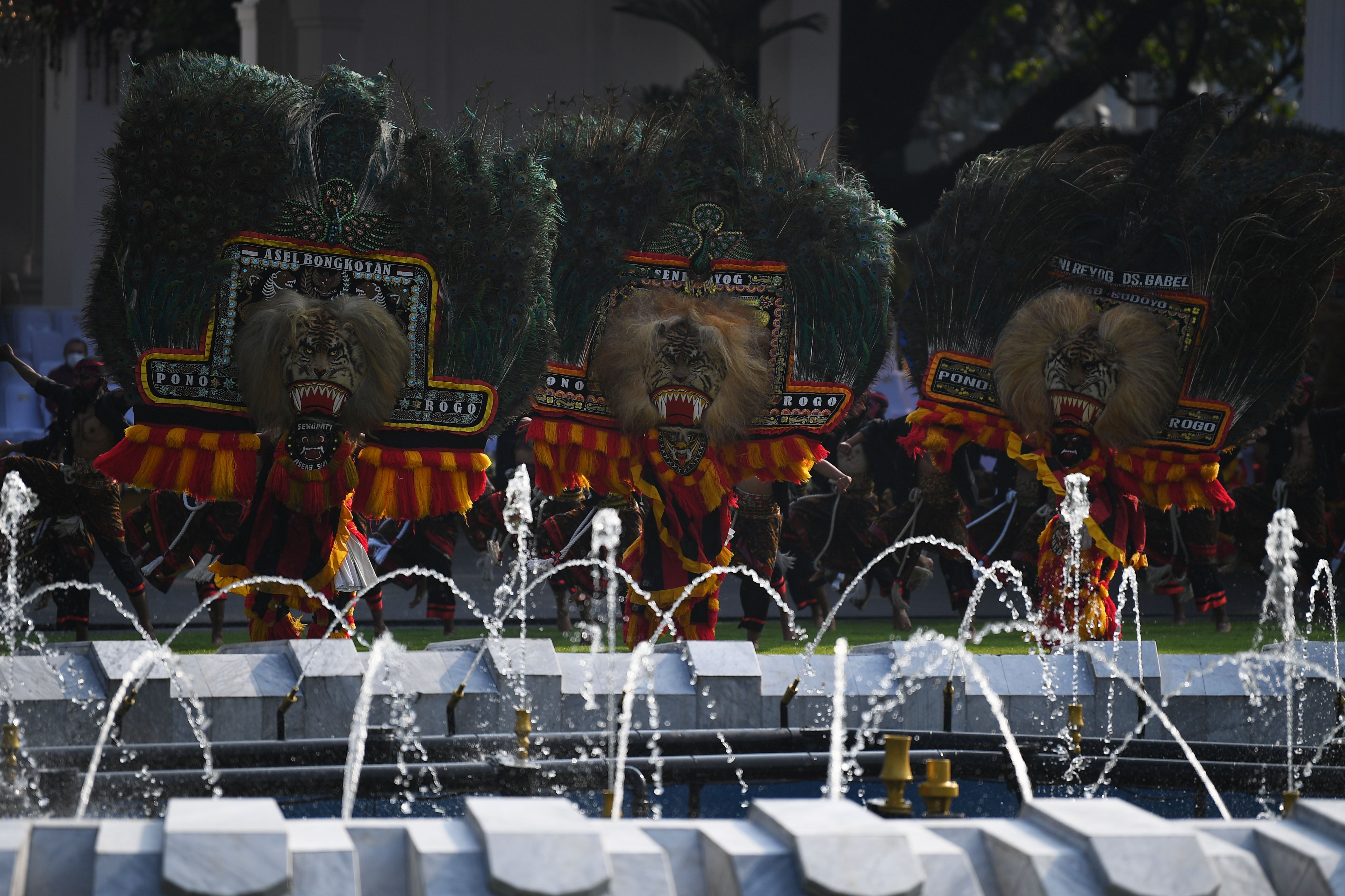 Kesenian Reog tampil pada Upacara Peringatan Detik-Detik Proklamasi Kemerdekaan ke-77 Republik Indonesia di Istana Merdeka.