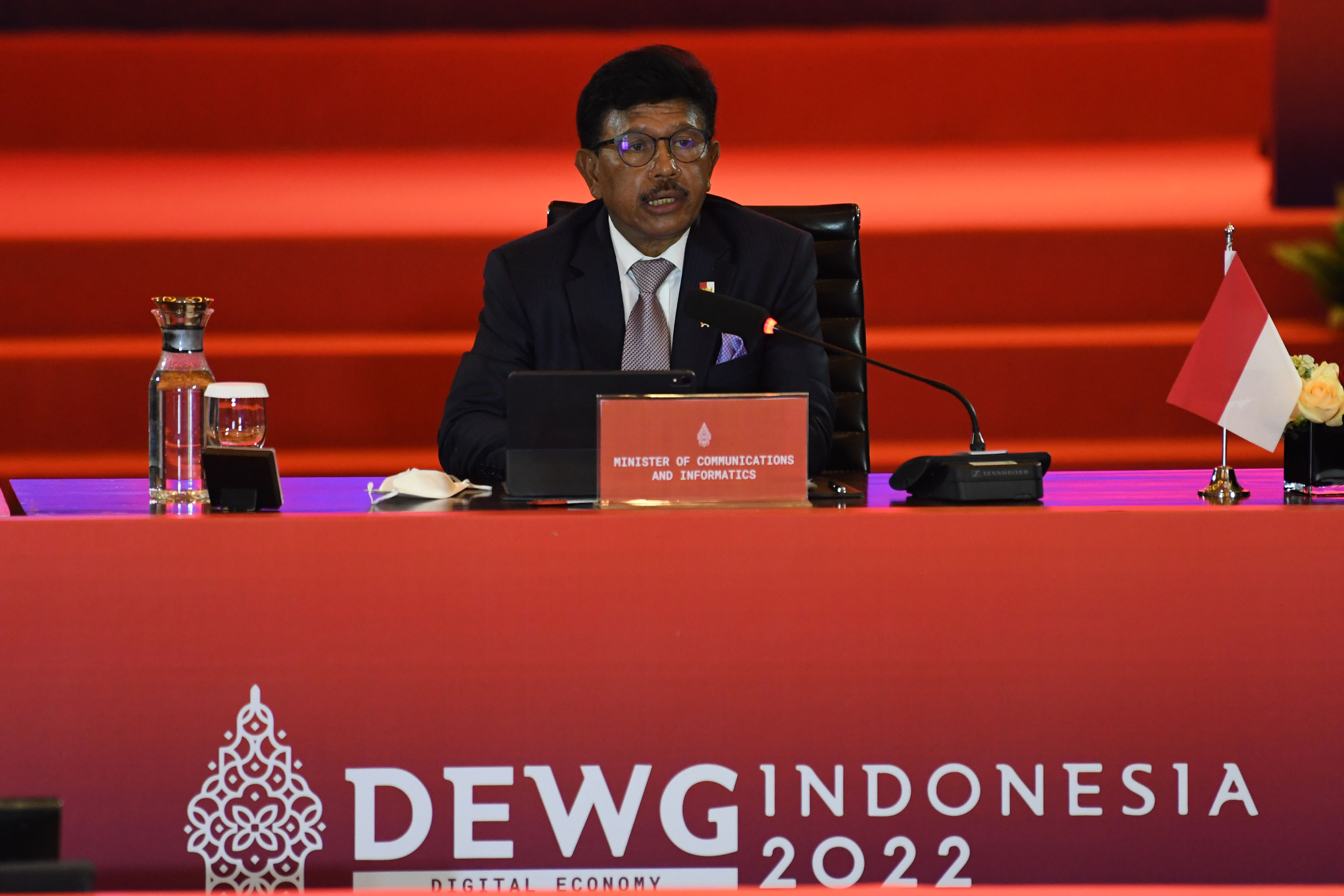 Menteri Komunikasi dan Informatika Johnny Gerard Plate