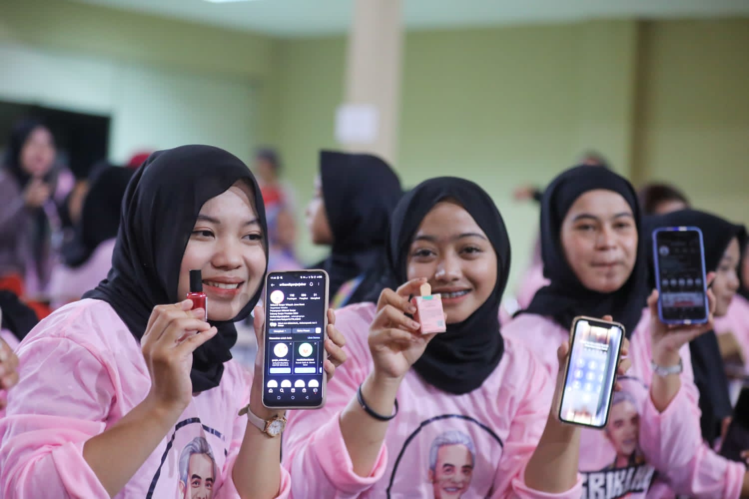 Srikandi Ganjar Jabar gelar Fashion show di Tasikmalaya