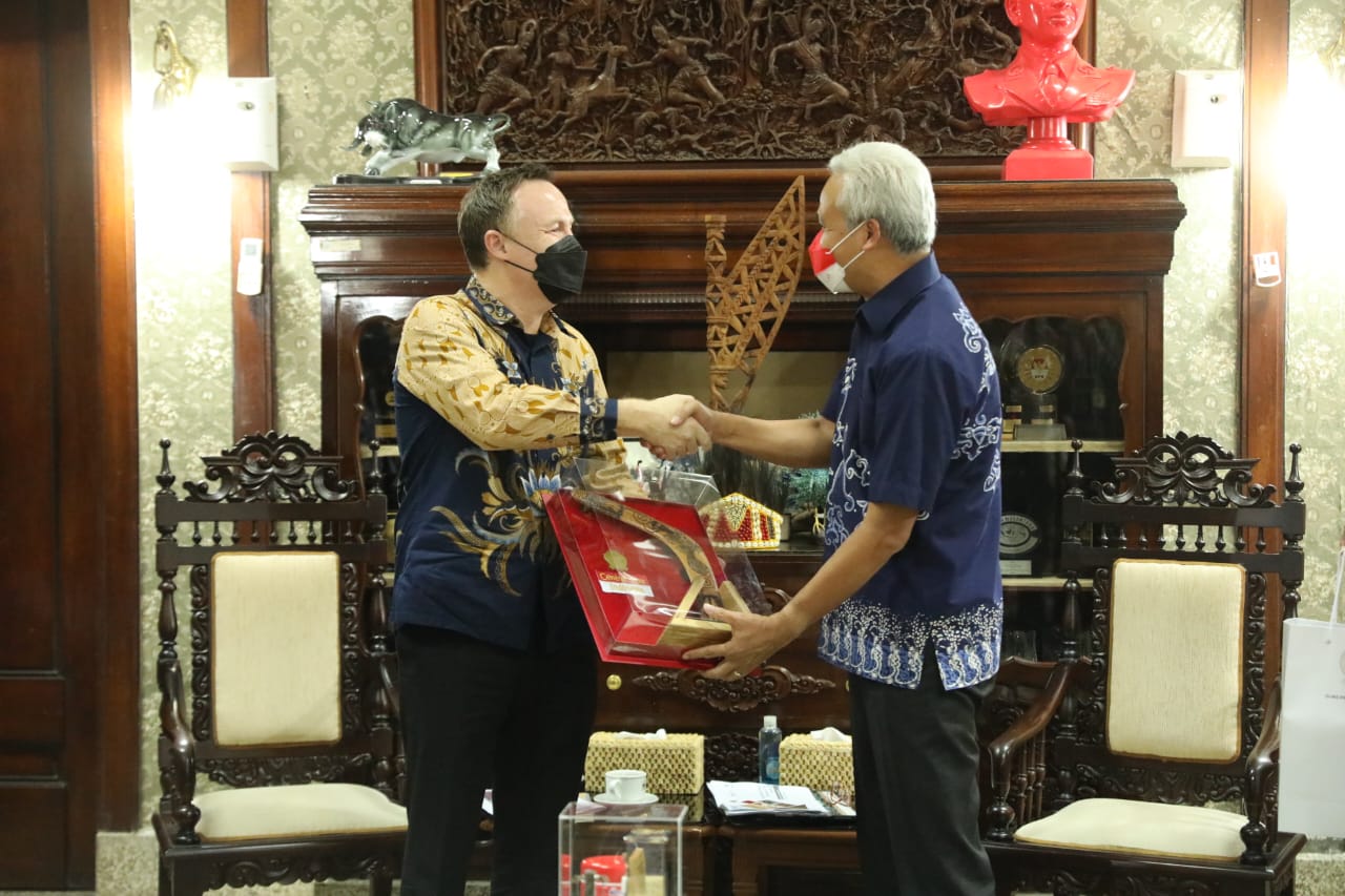 Gubernur Jateng Ganjar Pranowo bersama Direktorat Transportasi BAPPENAS dan KIAT sedang merancang strategi perkotaan di kawasan Kedungsepur