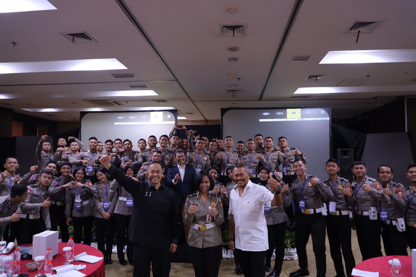 Acara training ESQ dengan tema 'Pengembangan Karakter Diri Korlantas Polri',