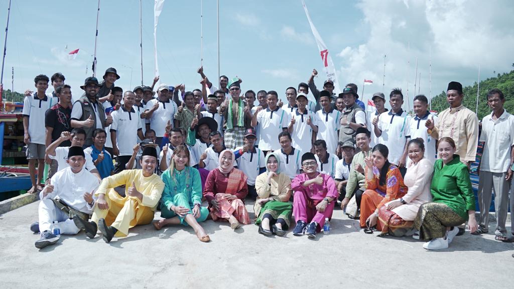 YAYASAN BUMN bersama Program Relawan Bakti BUMN hadir dan memberikan bantuan peningkatan pendidikan dan ekonomi nelayan Anambas,