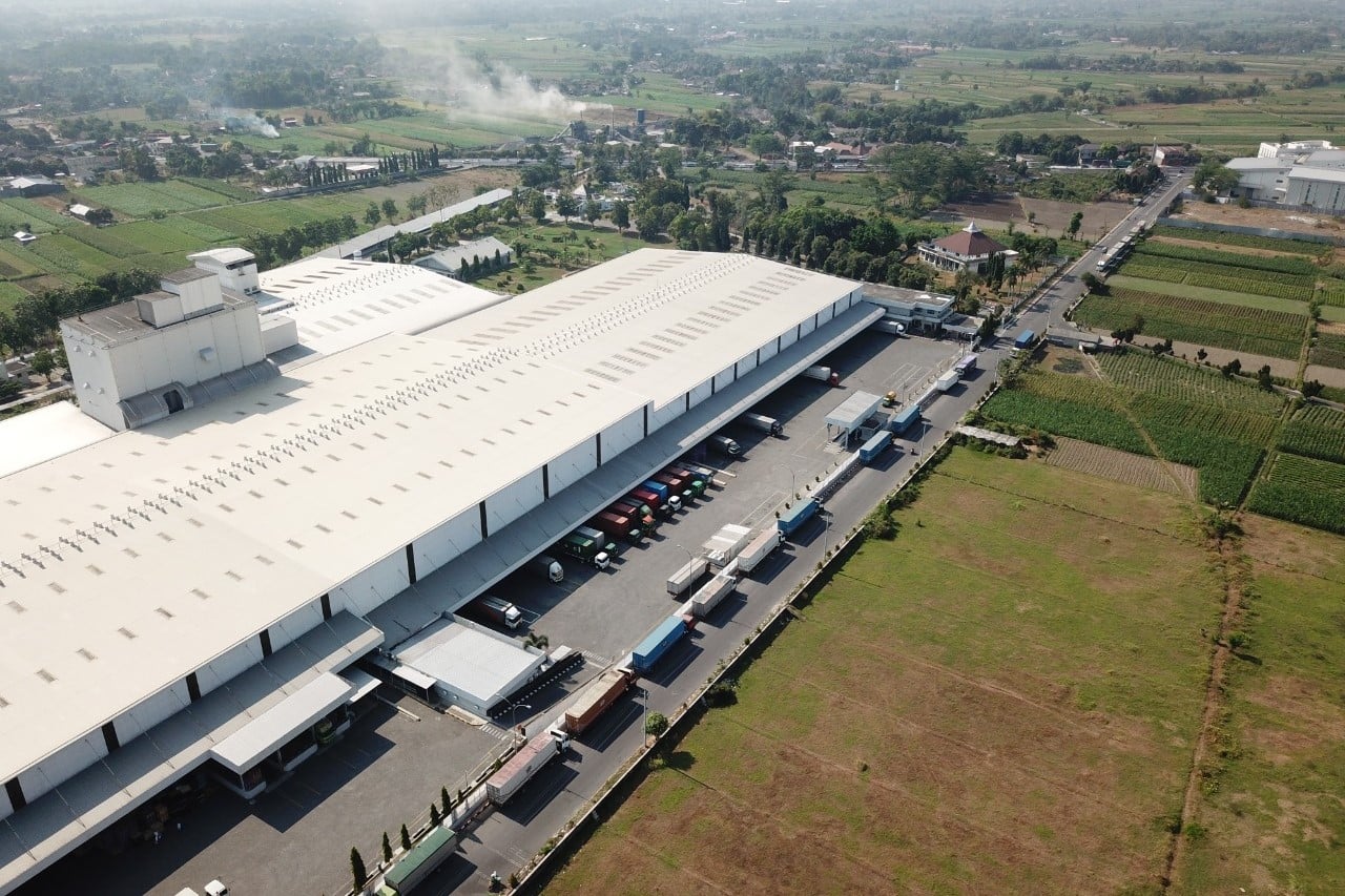 Sarihusada yang pertama memproduksi susu untuk anak dengan merek legendarisnya yakni susu pertumbuhan SGM. 