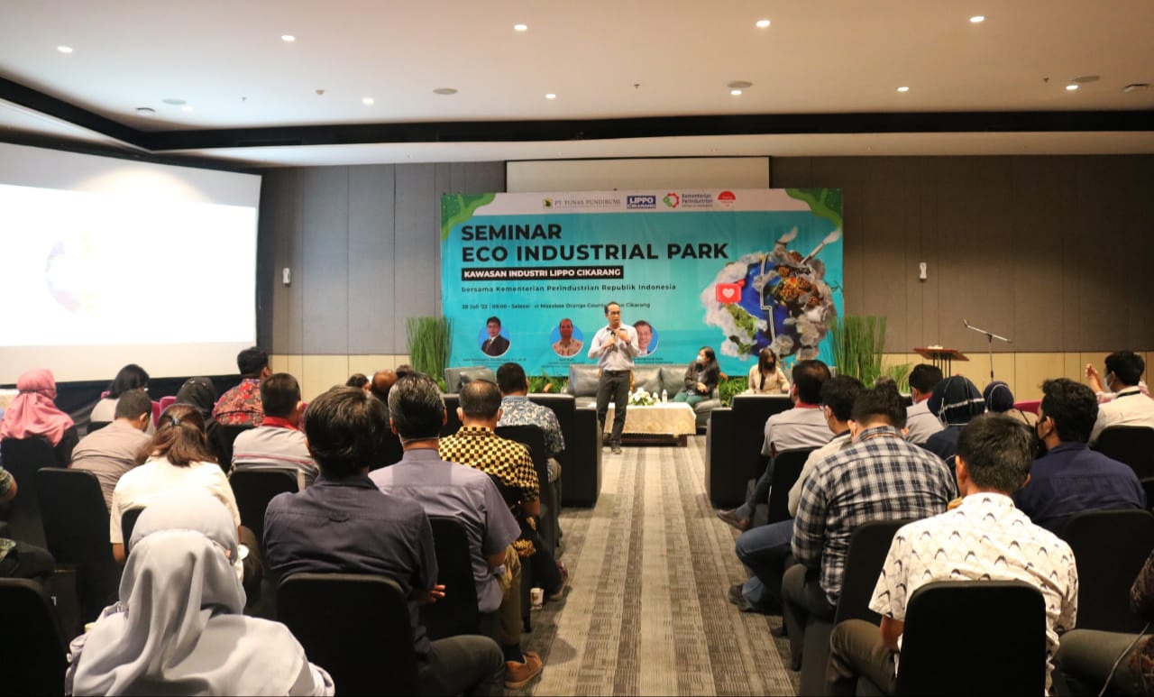 Seminar Eco Industrial Park yang diselenggarakan Kementerian Perindustrian Indonesia bersama dengan Kawasan Industri Lippo Cikarang.