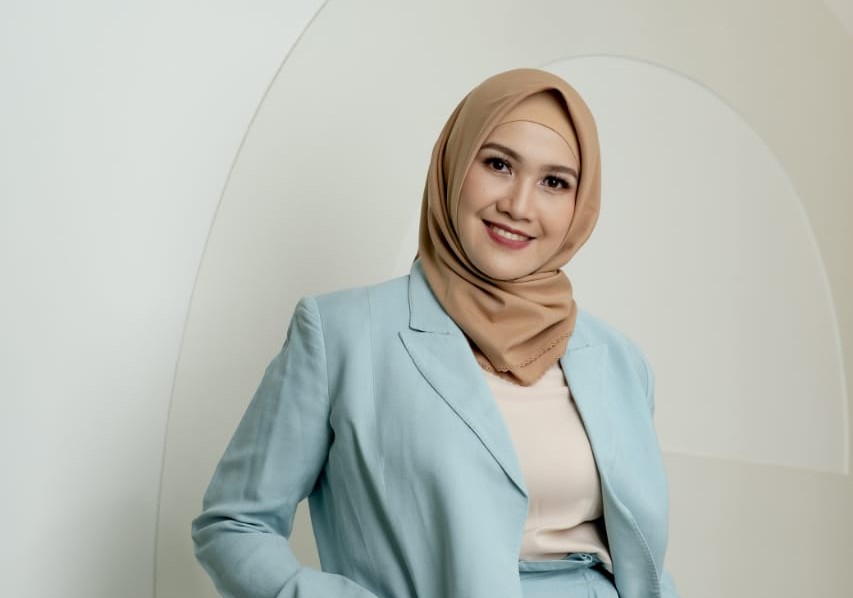 Dokter spesialis kulit dan kelamin, dr. Hafiza Fikri Fadel, Sp.KK