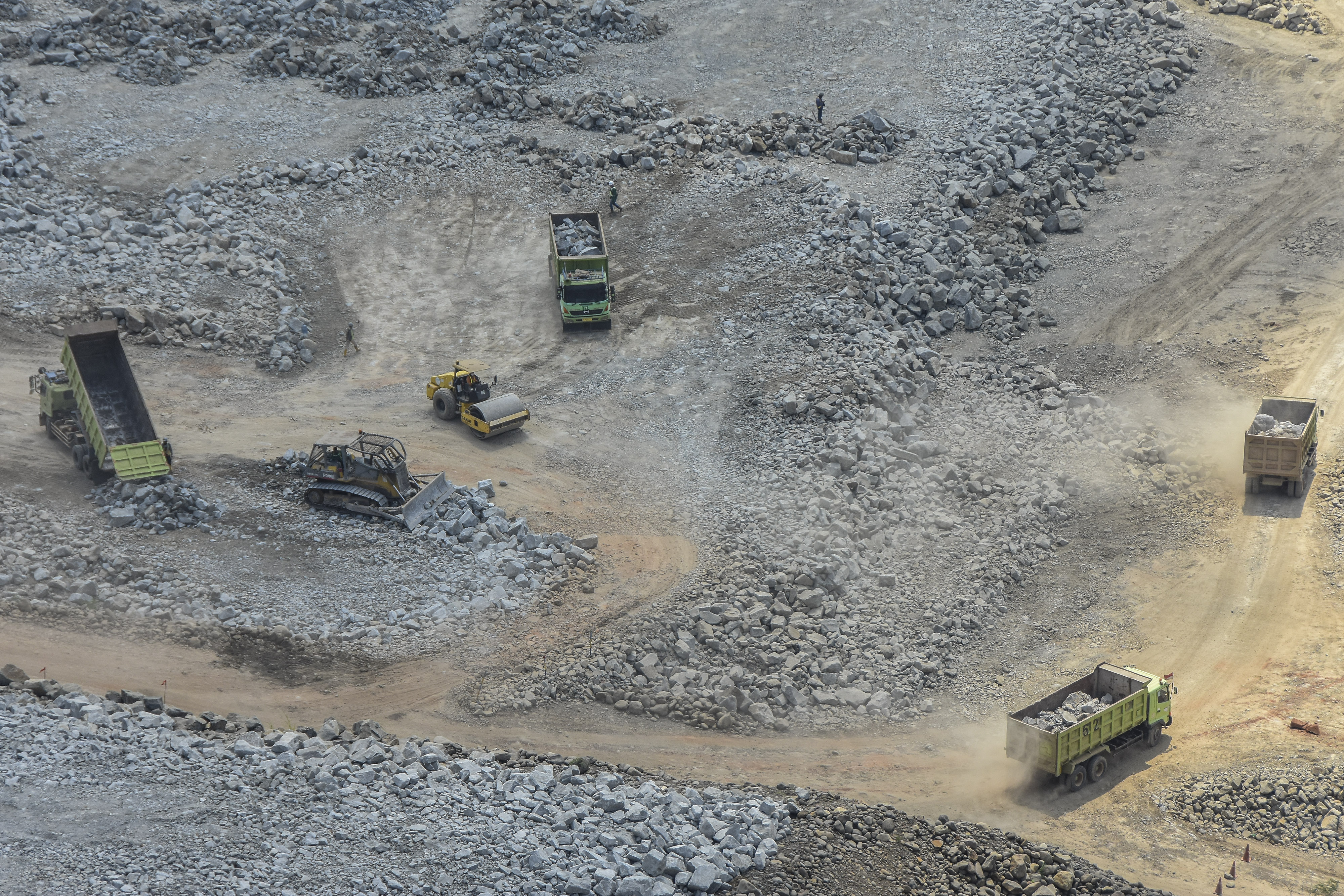 Potret pembangunan proyek bendungan.