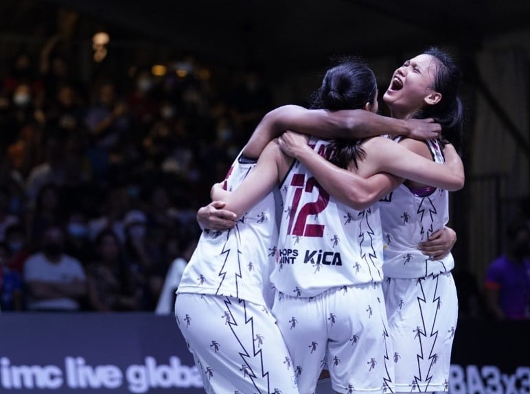 Tim bola basket 3x3 putri Indonesia menjadi juara tiga kejuaraan Asia.