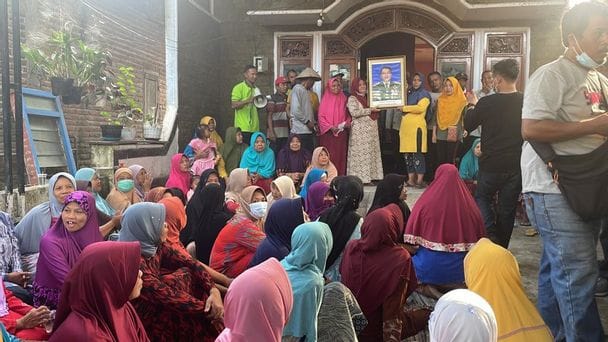 Ratusan warga Kediri mendukung Kepala KSP Moeldoko untuk maju sebagai capres pada Pemilu 2024.