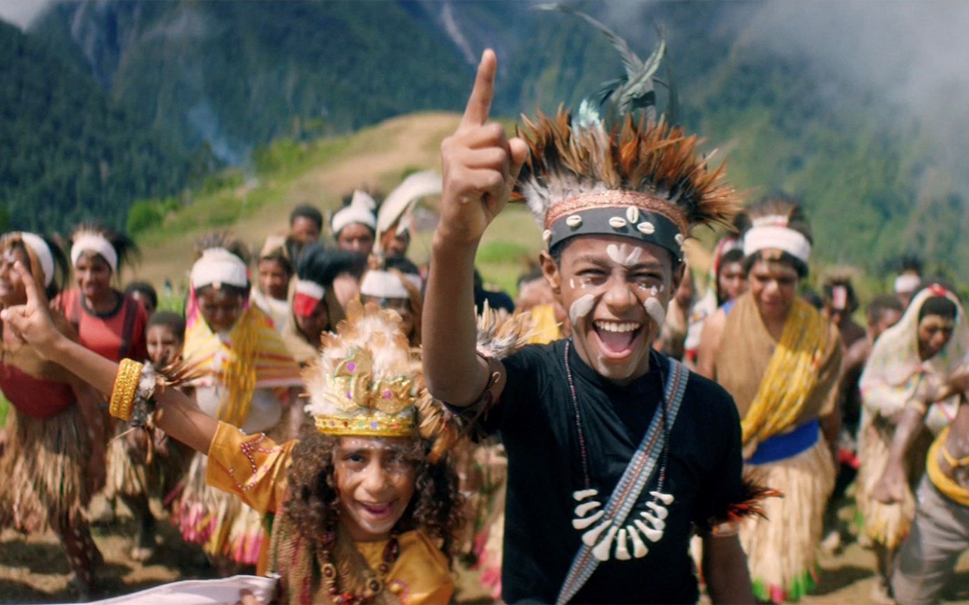 Gerakan sosial “Tunjuk Tangan untuk Generasi Maju Indonesia” memberi dukungan anak Indonesia agar mendapatkan akses nutrisi dan pendidikan.