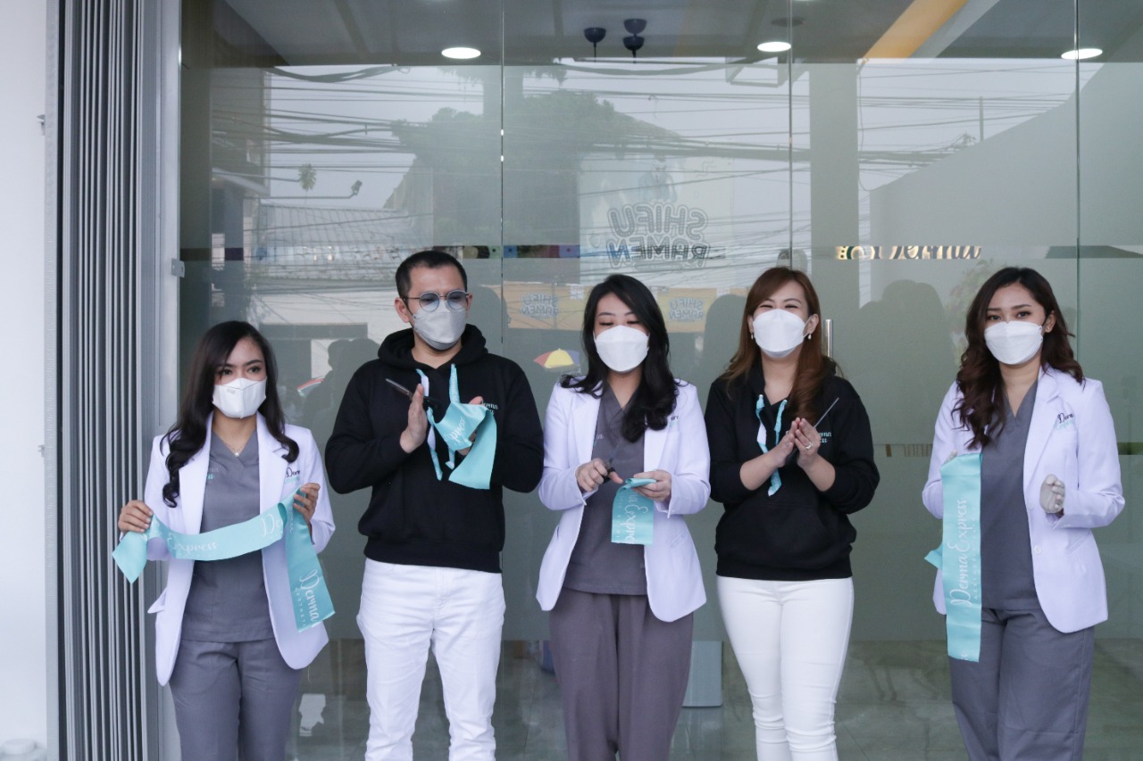 Acara Grand Opening Derma Express di Batununggal, Kota Bandung, Jawa Barat. 