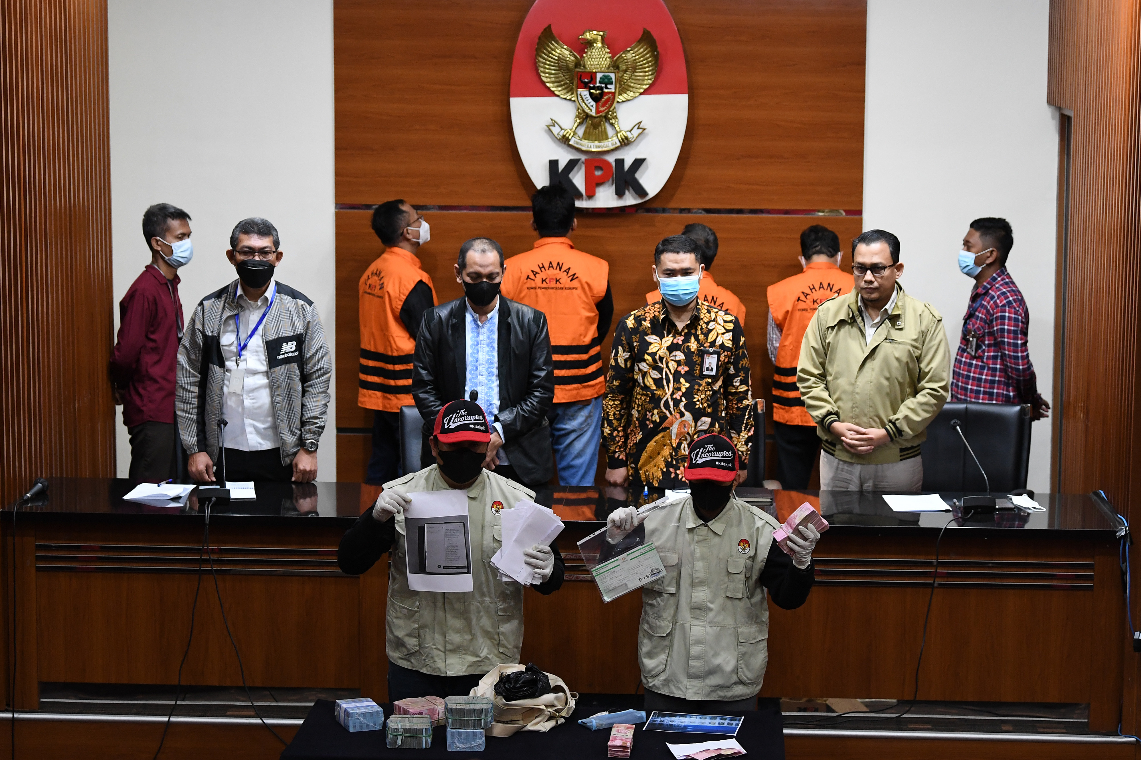 KPK mengungkapkan hasil OTT dugaan suap penerimaan mahasiswa baru di Unila.