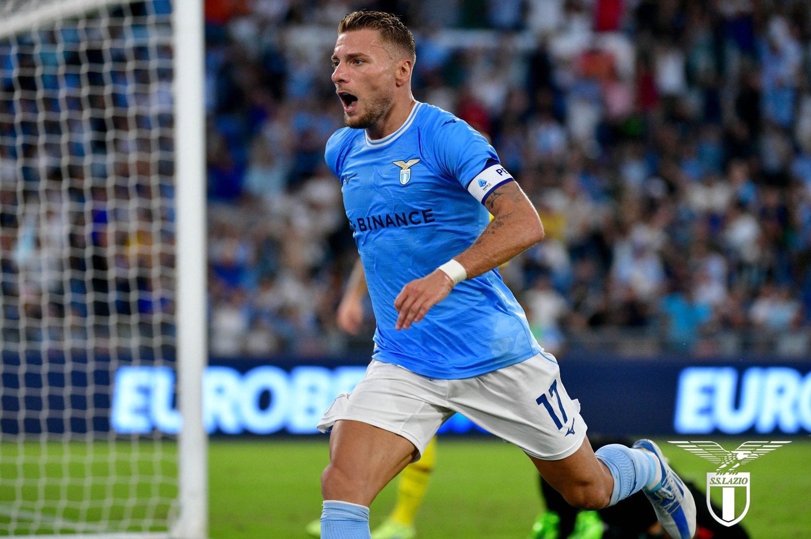 Penyerang Lazio Ciro Immobile melakukan selebrasi usai mencetak gol ke gawang Bologna di laga Serie A.