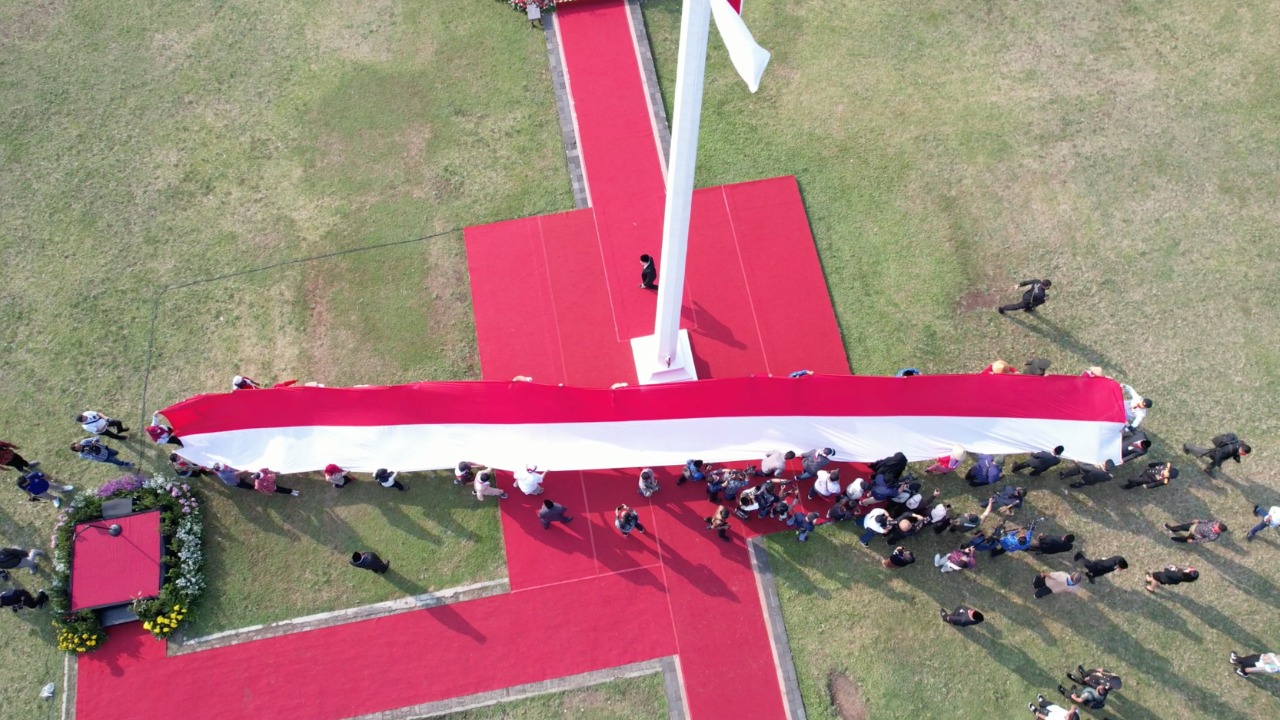 Foto dari udara upacara peringatan HUT ke-77 RI di Lapangan Pancasila, Semarang, Jateng, Rabu (17/8).