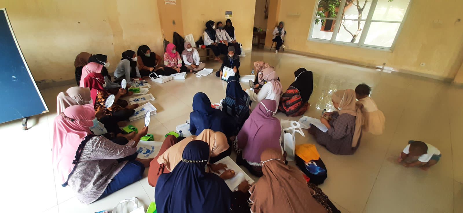 IHWG dan s2 Ilmu Gizi FKUI menggelar edukasi hidrasi sehat di Pulang Panggang, Kepulauan Seribu, jakarta