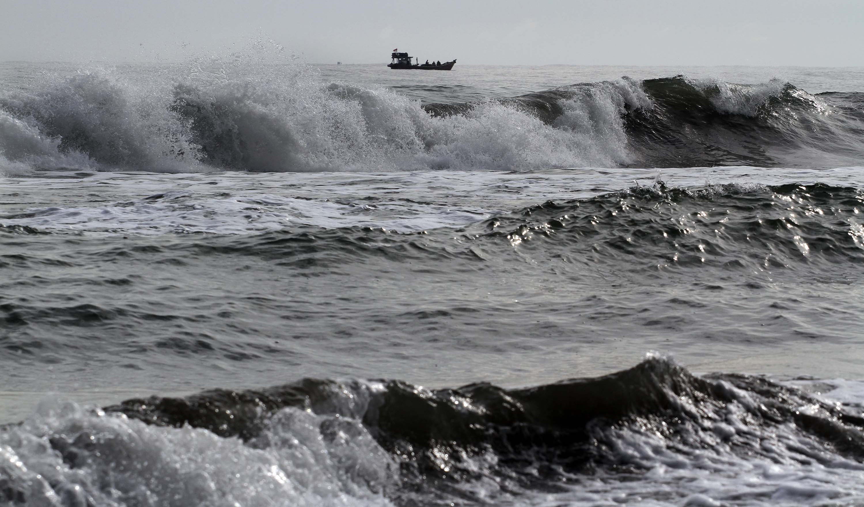 Gelombang tinggi hingga 6 meter berpotensi terjadi di sejumlah perairan di Indonesia hingga 4 Agustus 2022.