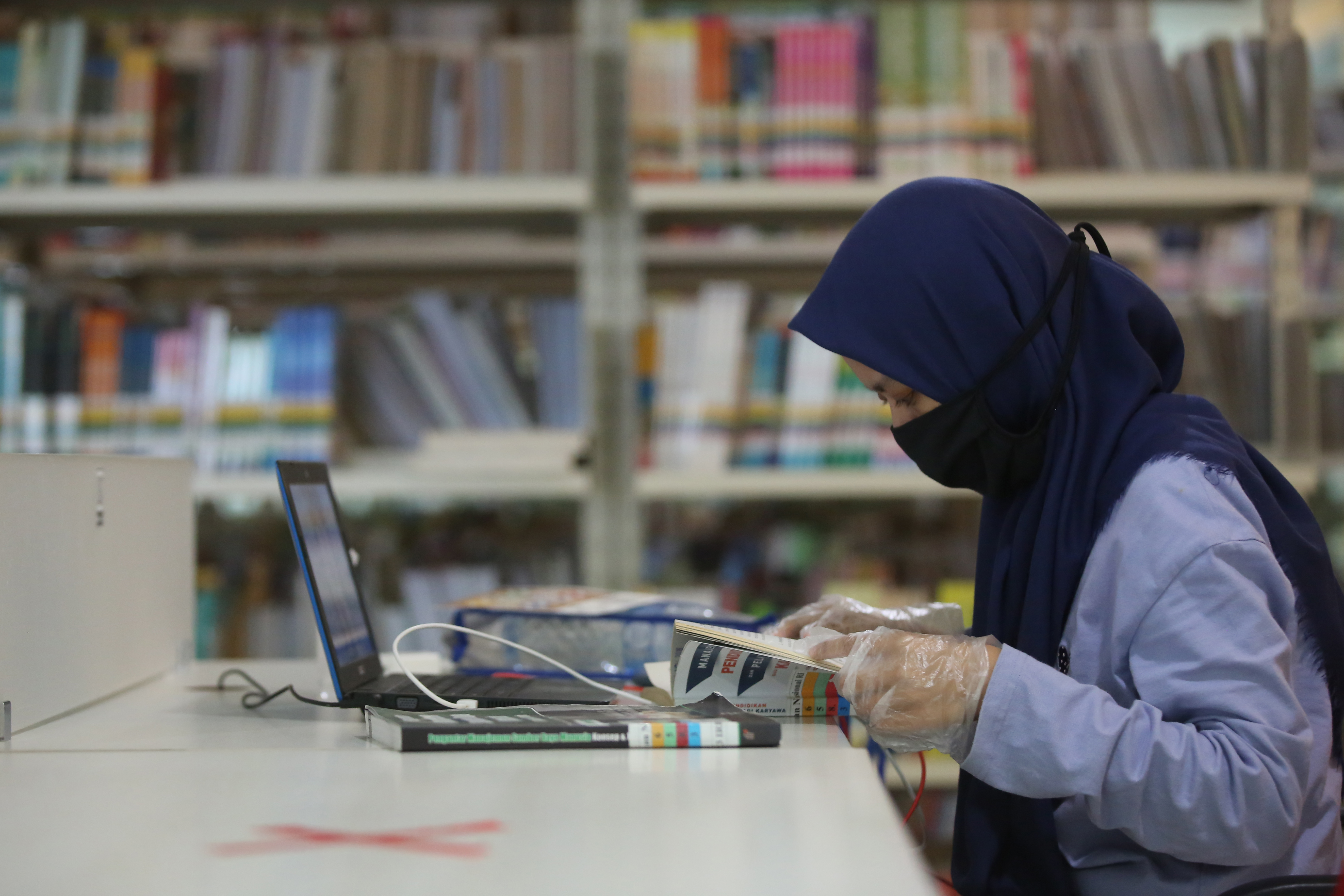 Perkuat Literasi Kesehatan Melalui Perpustakaan