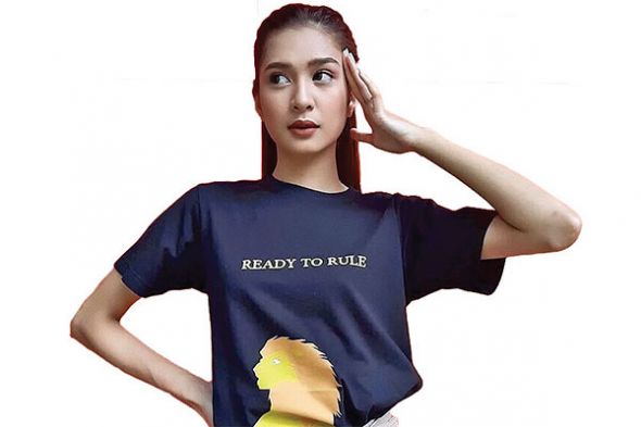 Aktris Mikha Tambayong 