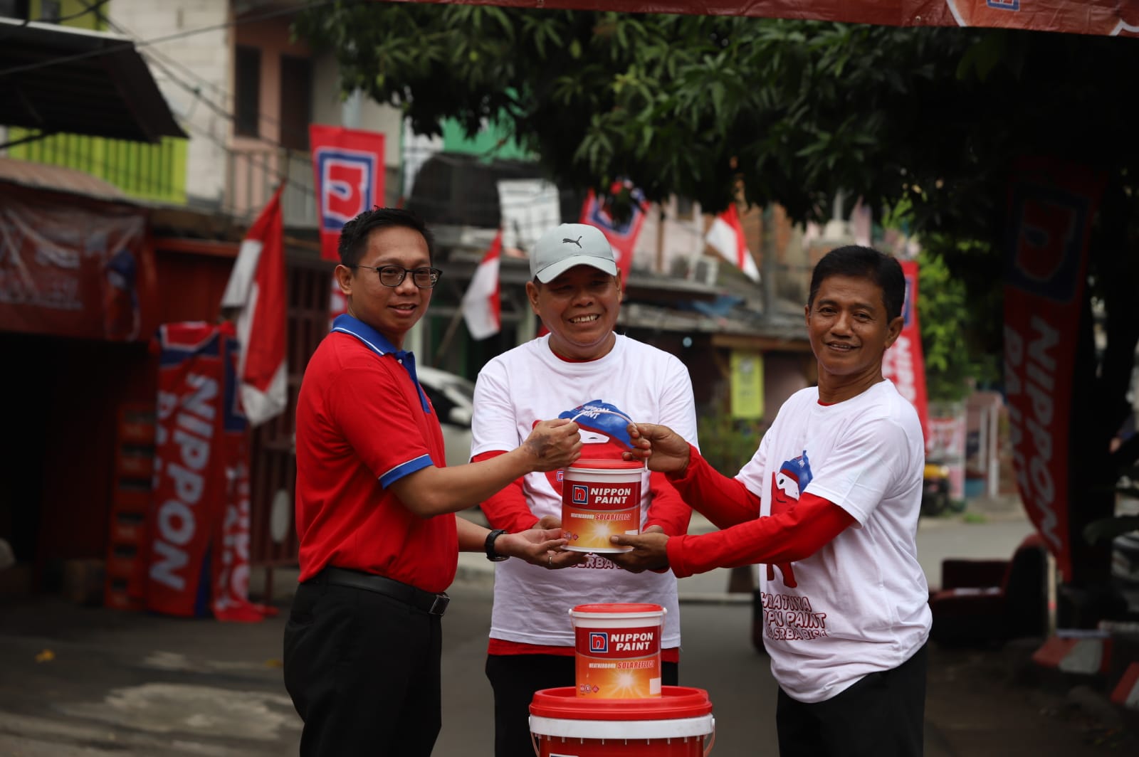 CSR Gapura Merah Putih Nippon Paint