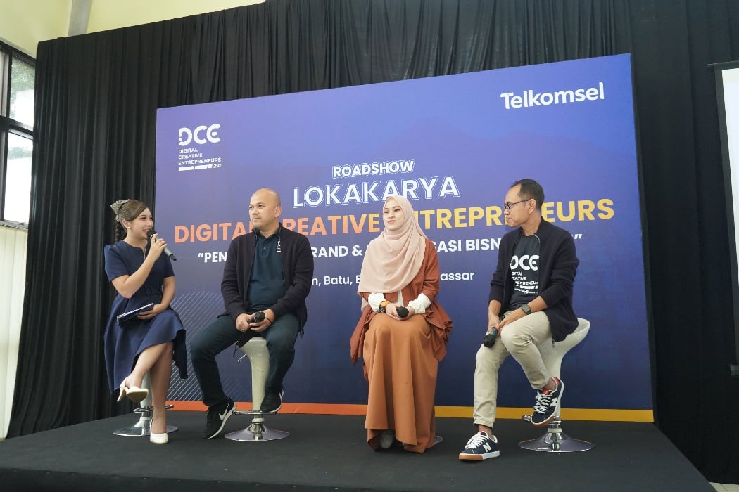 Telkomsel menggelar Lokakarya  Digital Creative Entrepreneurs (DCE 2.0) di Pusat Layanan Usaha Terpadu (PLUT) Kota Batu, Jawa Timur.