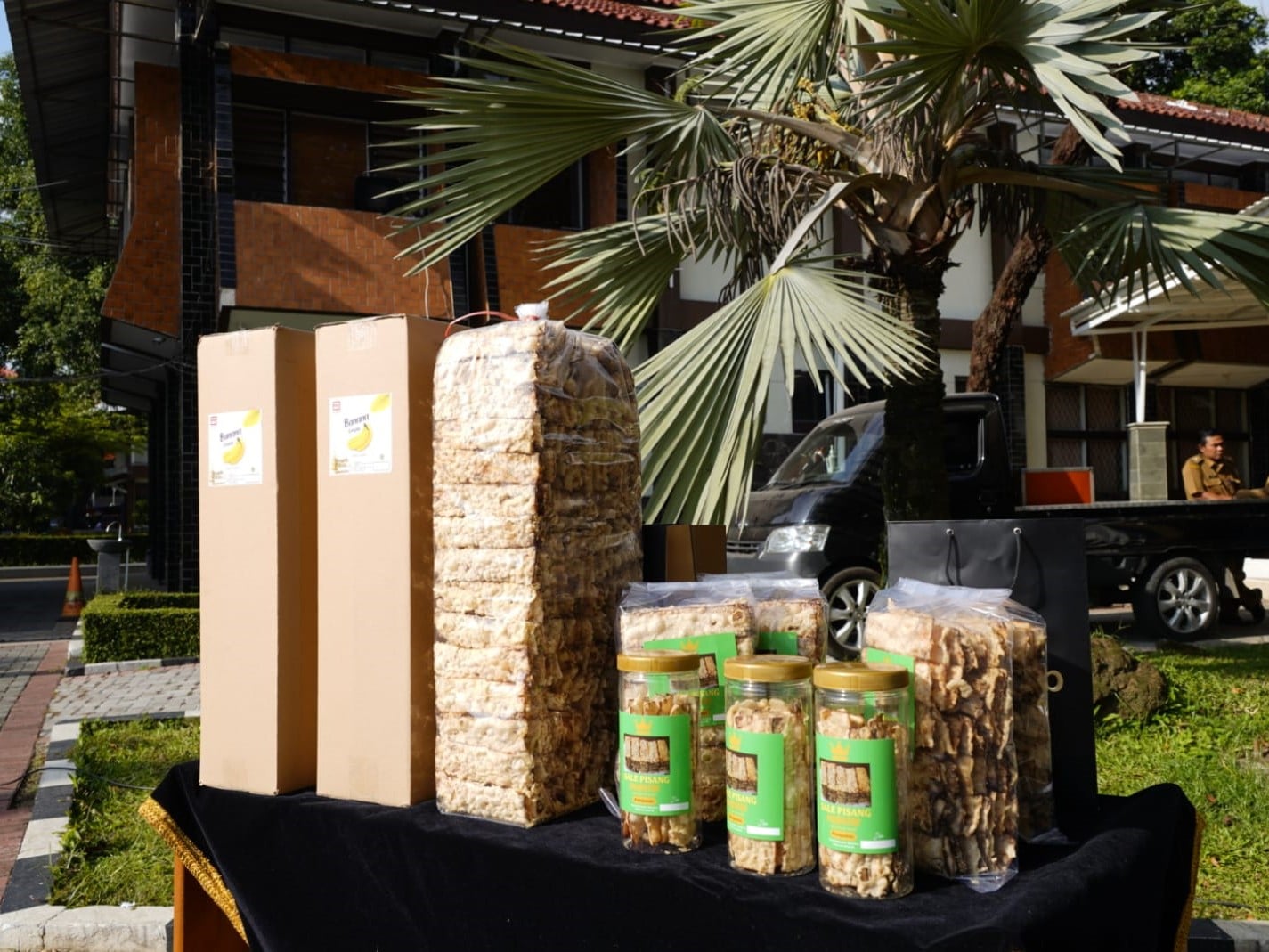 Sale pisang yang diekspor ke Malaysia.