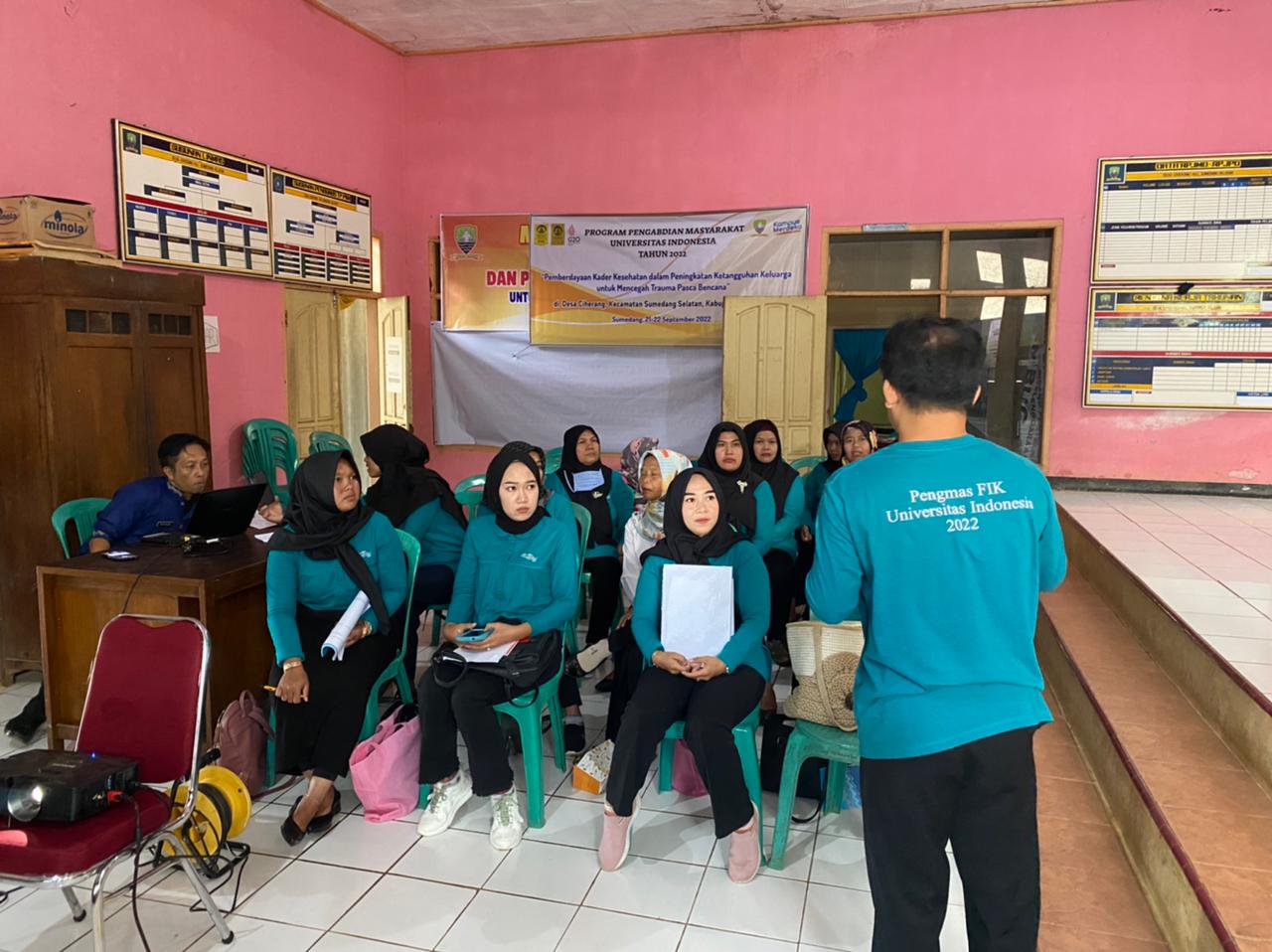 Pelatihan Pencegahan Trauma Pascabencana di Desa Ciherang, Sumedang, Jabar