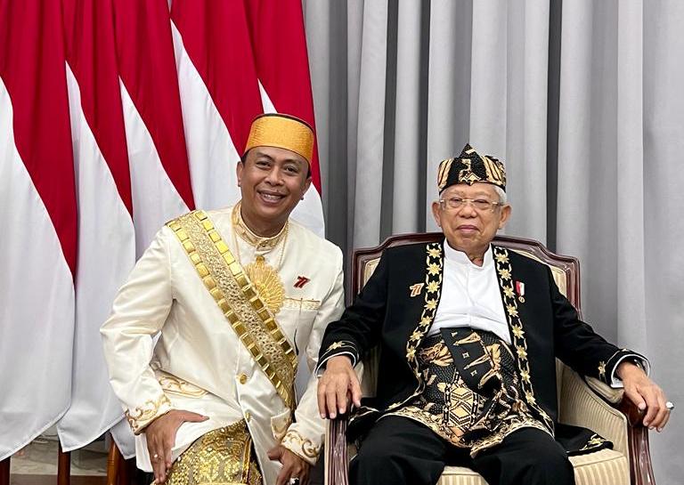 Ketua Dewan Pembina DPP Komite Nasional Pemuda Indonesia (KNPI), Muhammad Rapsel Ali dan Wapres RI Ma'ruf Amin.