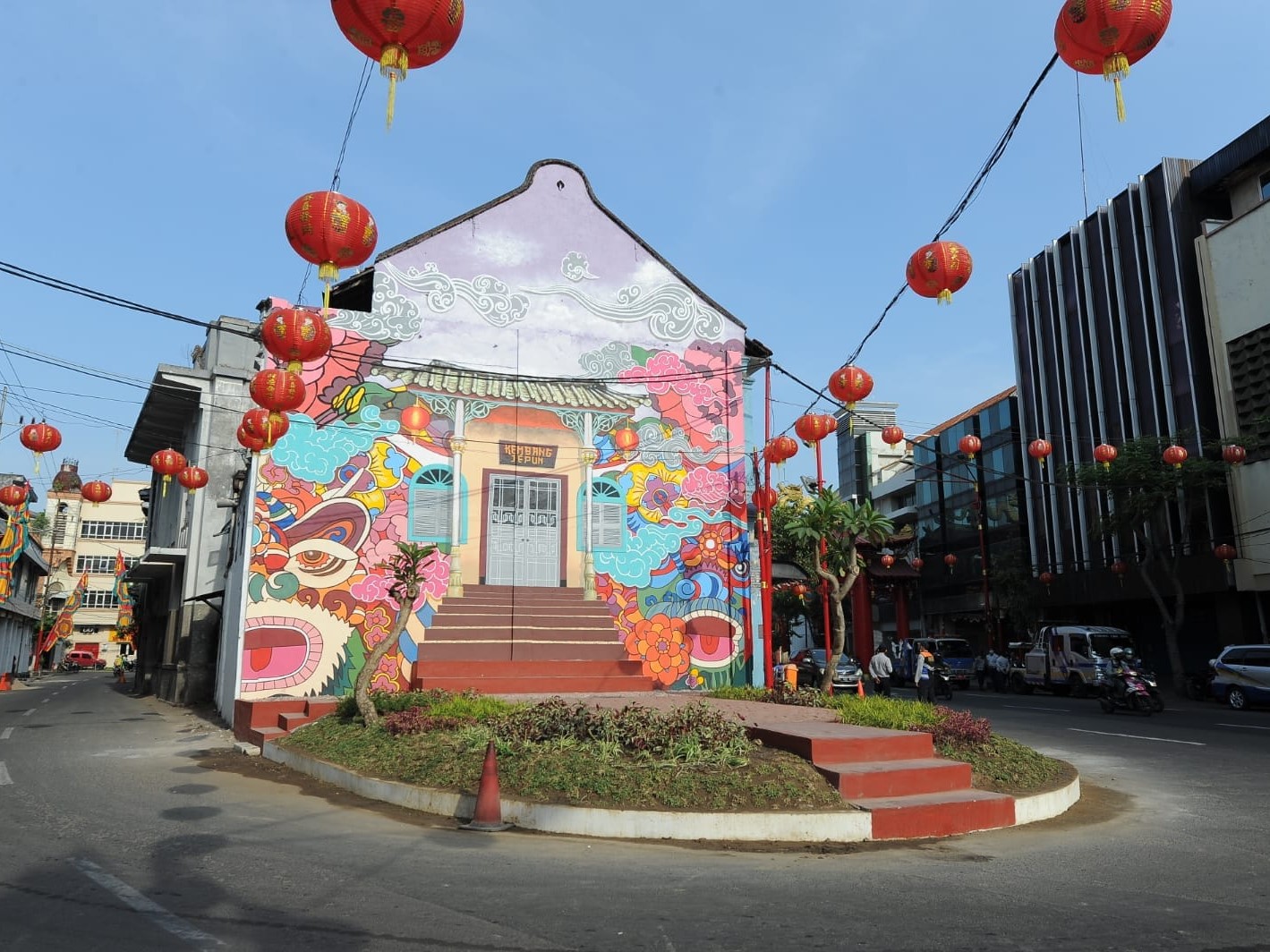 Seiring waktu berjalan, pada 10 September 2022 Wisata Pecinan Kembang Jepun diresmikan kembali sebagai Kya-Kya Reborn.