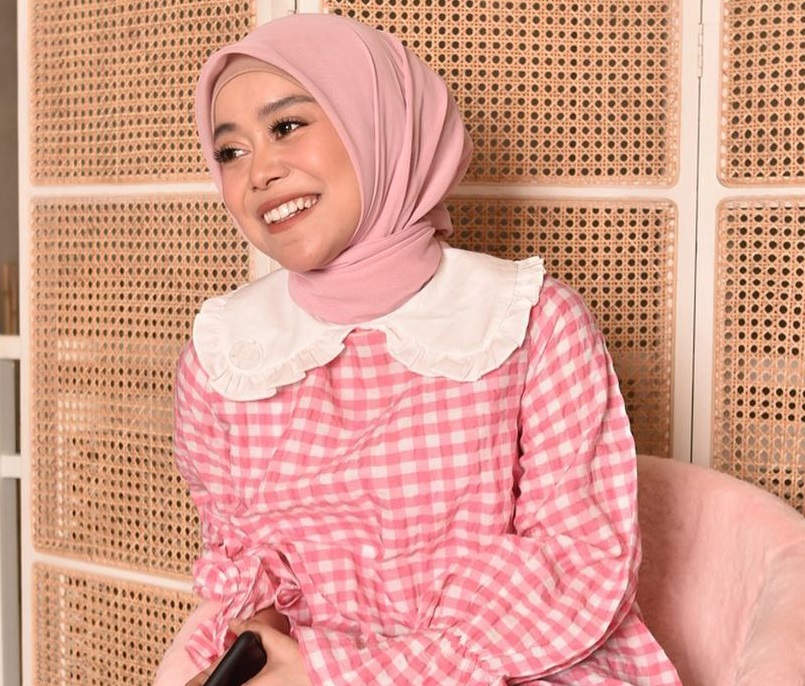 Penyanyi Lesti Kejora