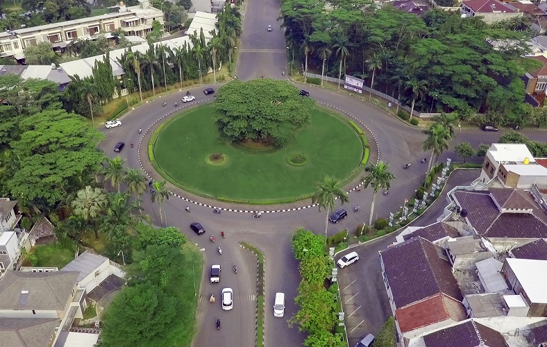 Di dekat bundaran Kota Modern Tangerang ini akan dibangun pusat kuliner Modern Hub.