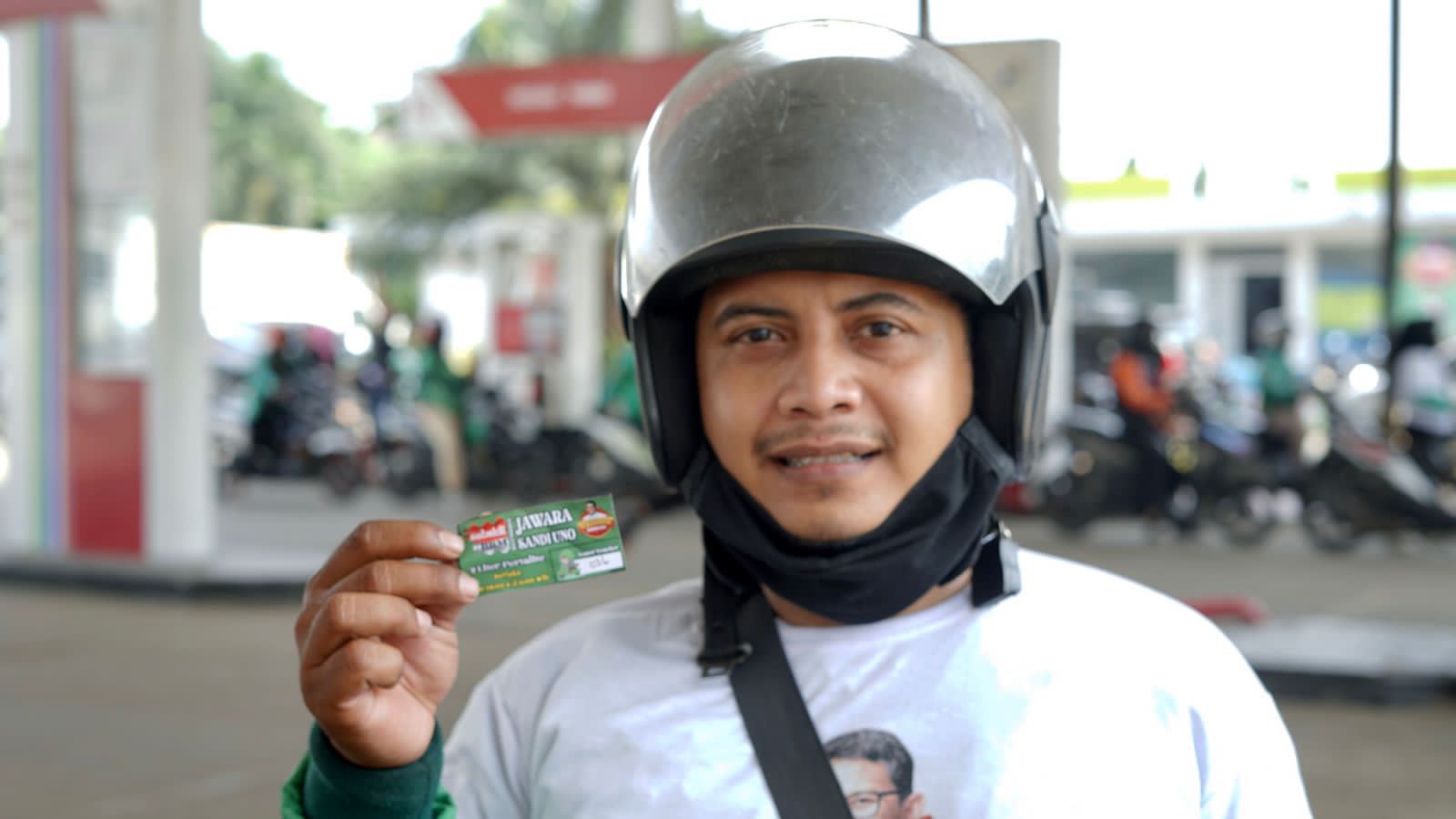 Lewat Subsidi BBM, Jawara Sandi Uno Bantu Ratusan Ojol di Bekasi