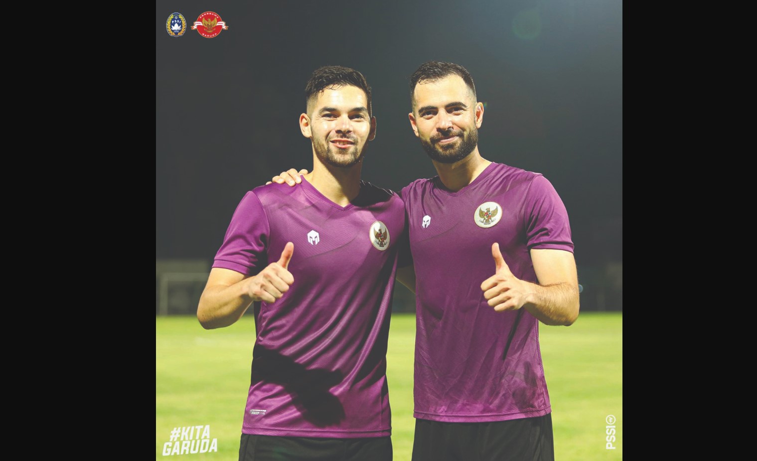 Sandy Walsh (kiri) dan Jordi Amat