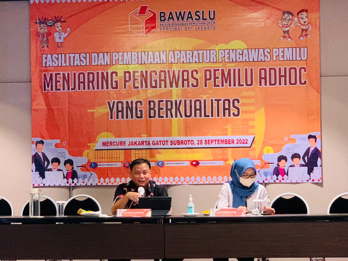 Bawaslu DKI Jakarta melakukan pembinaan aparatur pengawas pemilu bertajuk 'Menjaring Pengawas Pemilu Adhoc yang Berkualitas', Rabu (29/9).