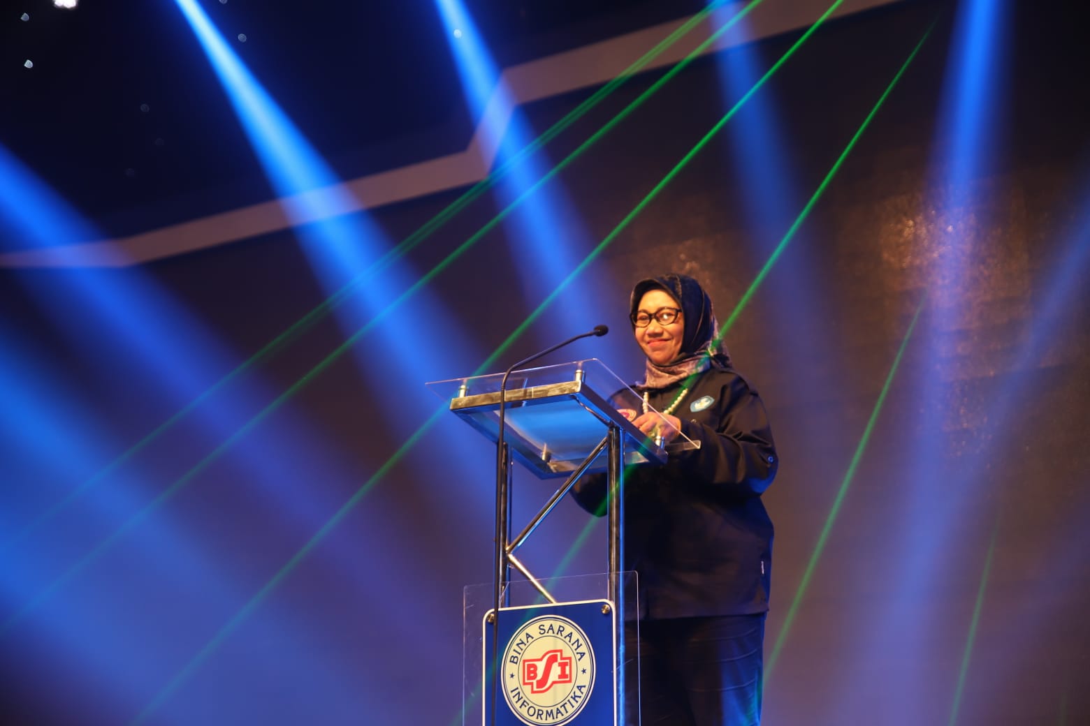 Kepala LLDikti Wilayah III, Paristiyanti Nurwardan