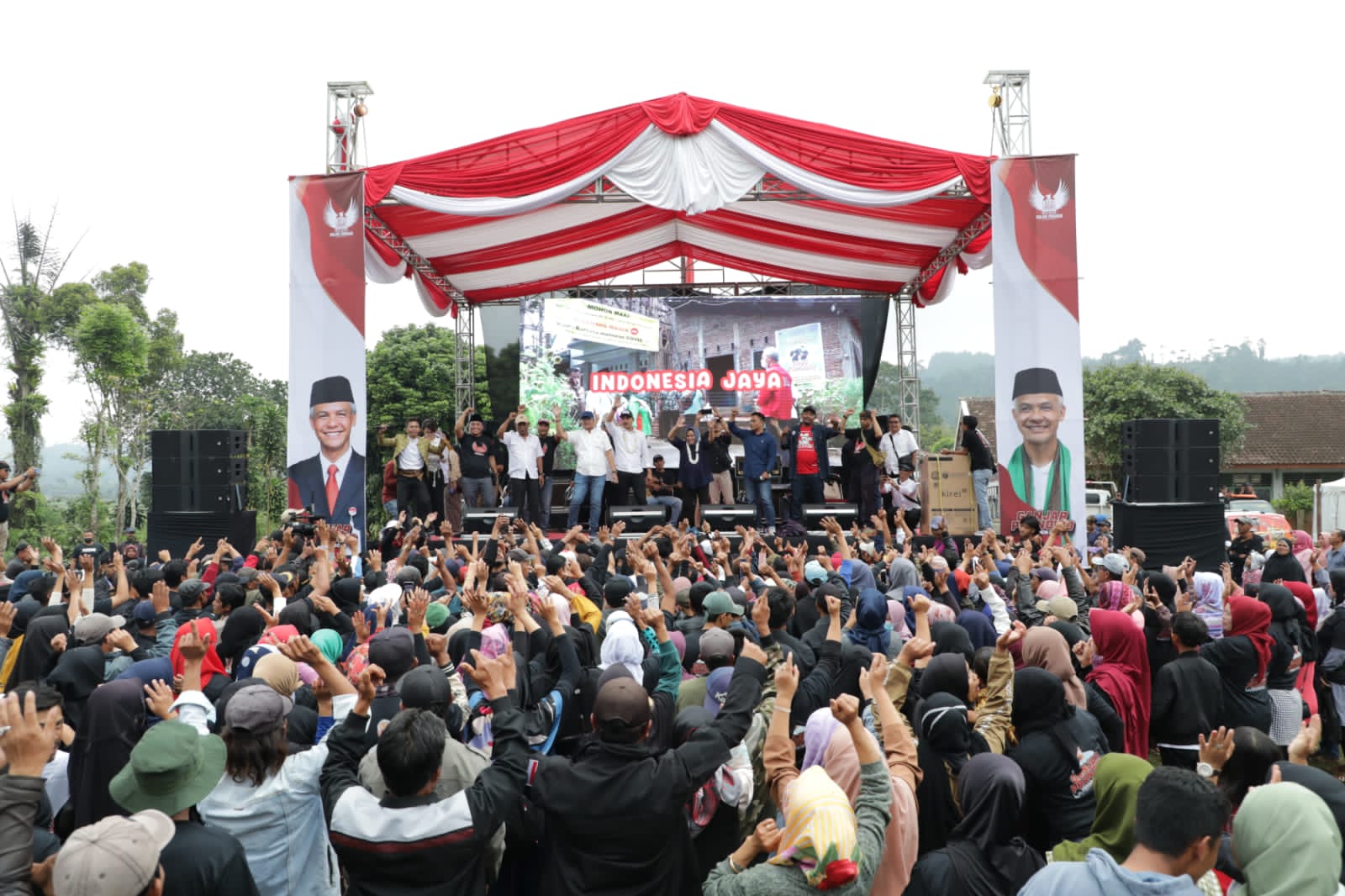 Relawan Des Ganjar dideklarasikan di Lapangan Binaraga Pesawahan, Kecamatan Takokak, Kabupaten Cianjur, Jabar, Selasa (6/9/2022).
