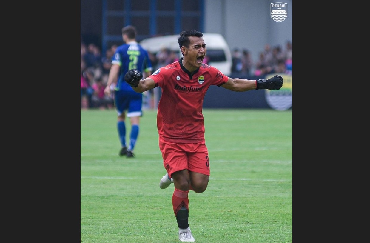 Kiper Persib Reky Rahayu