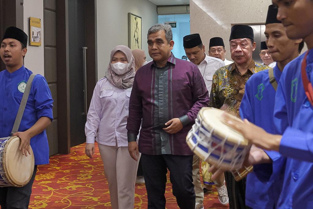 Sekjen Gerindra Ahmad Muzani (tengah) menghadiri Rakernas Jaringan Rakyat Indonesia Raya (Jari Raya) belum lama ini di Jakarta.