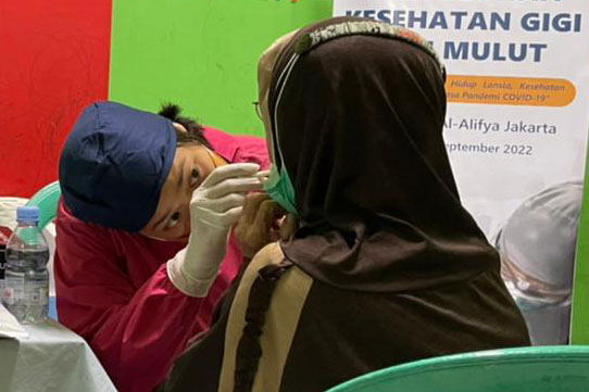 Program Lansia Sehat dan Produktif yang digelar Departemen Prostodonsia Fakultas Kedokteran Gigi Universitas Indonesia