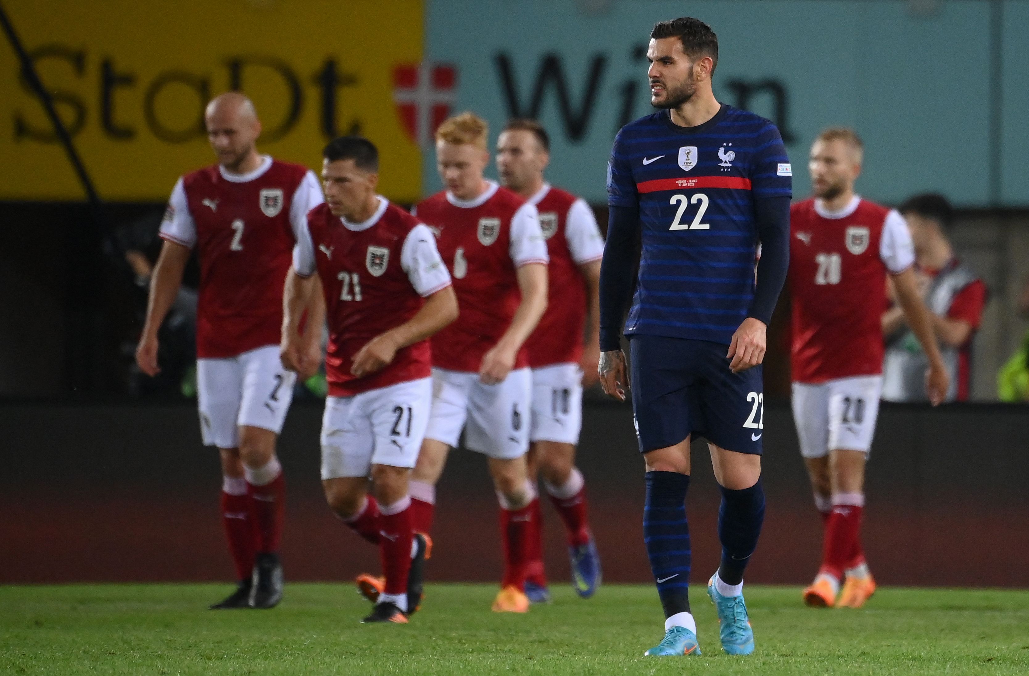 Pemain Timnas Prancis Theo Hernandez (depan)